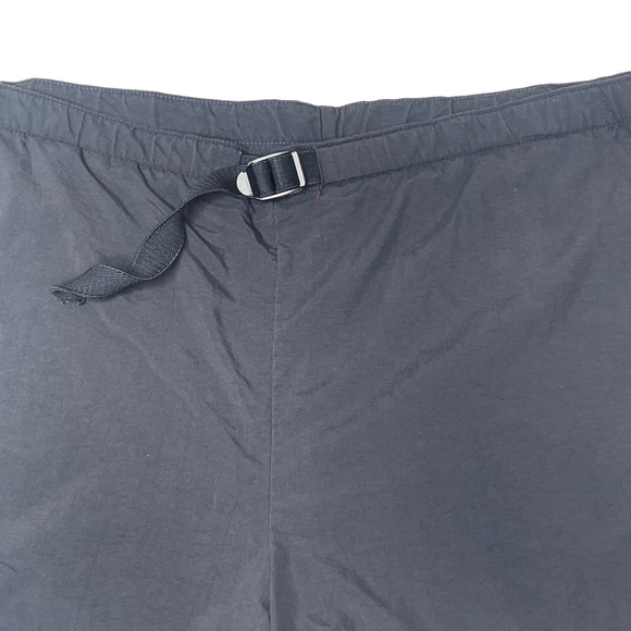 Columbia Black Belted Cargo Shorts - Picture 5 of 7